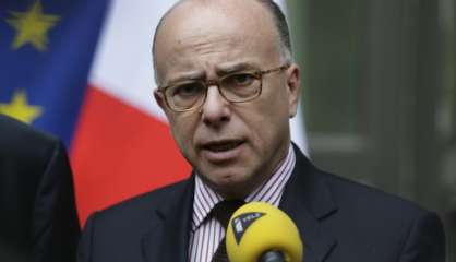 Manifestation: Cazeneuve appelle les syndicats à la 