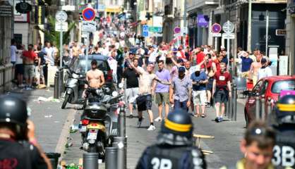 Euro-2016: 6 Britanniques, 1 Autrichien, 3 Français jugés pour violences 