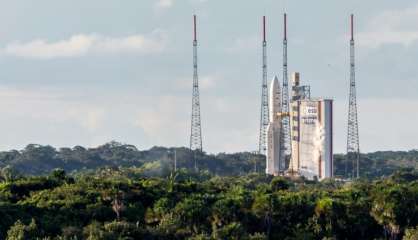 Ariane 5 met sur orbite deux satellites de télécommunications