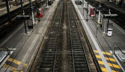 Grèves: trafic SNCF perturbé, normal à la RATP