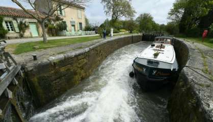 A 350 ans, le canal du Midi entre deux eaux