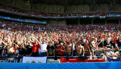 Euro-2016: des milliers de supporters hongrois ont rejoint à pied le Parc OL