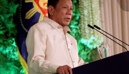 Philippines: investi président, Duterte promet un 