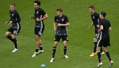 Euro-2016: Gomez et Kimmich titulaires avec l'Allemagne contre l'Irlande du Nord