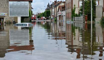 Inondations: l'état de catastrophe naturelle reconnu dans 782 communes