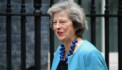 Theresa May annonce officiellement sa candidature pour succéder à David Cameron