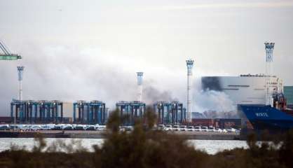 Loi travail: nouveau blocage des principaux sites en IDF et à Fos-sur-Mer