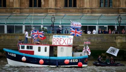 Sondages: la menace du Brexit se précise et inquiète les milieux économiques