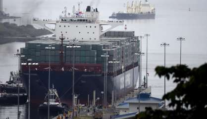 Panama: un porte-conteneur chinois inaugure le canal élargi