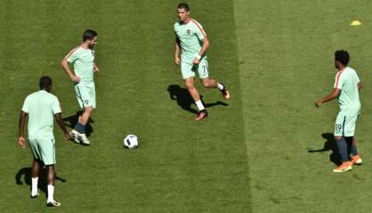 Euro-2016: les Portugais Guerreiro et Quaresma sur le banc contre la Hongrie