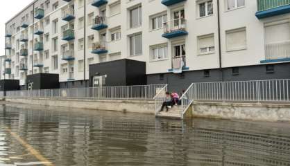 Inondations: le difficile retour à la normale