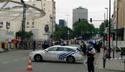 Bruxelles: alerte à la bombe dans un centre commercial, un suspect arrêté 