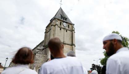 Prêtre assassiné: nouvelle journée d'hommages