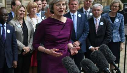 Royaume-Uni: Theresa May ou Andrea Leadsom, une femme succédera à Cameron 