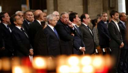 La République réunie à Notre-Dame en hommage au prêtre égorgé