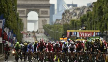 Tour de France: en route pour les Champs-Elysées