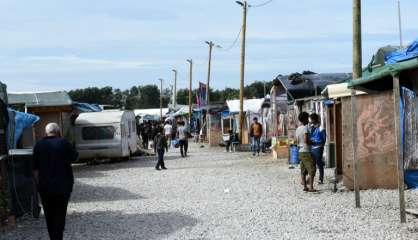 Calais: un migrant tué lors de rixes dans la 