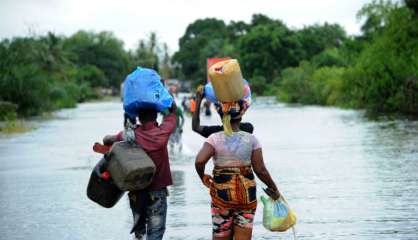 La mer chasse les habitants du plus grand bidonville du Liberia