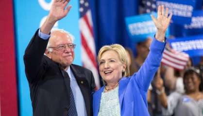 Etats-Unis: Sanders apporte son soutien à Clinton son ex-rivale