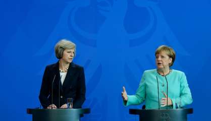 Brexit: Merkel prête à attendre que Londres ait une position 