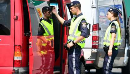 Autriche: sur la route des vacances, à l'affût des passeurs de migrants