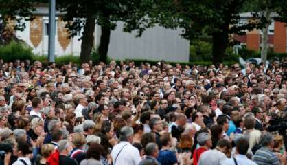 Saint-Etienne-du-Rouvray: hommage solennel pour le père Hamel