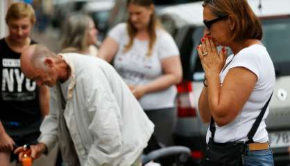 Saint-Etienne-du-Rouvray pleure son prêtre assassiné 