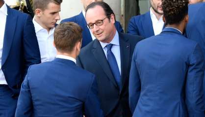 Euro-2016: des Bleus au coeur lourd déjeunent à l'Elysée et partent en vacances