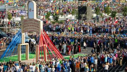 Les JMJ, agence matrimoniale pour jeunes catholiques