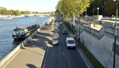 Paris: Hidalgo veut piétoniser les voies sur berge malgré l'enquête publique