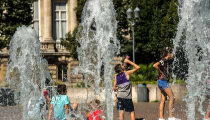 La canicule bat des records et s'étend à l'Est 