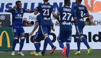 Ligue 1: Lyon et Lacazette réussissent leurs débuts