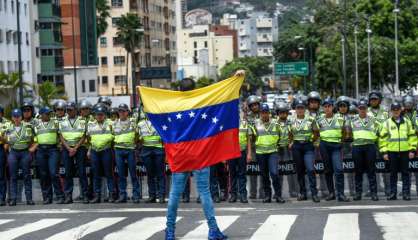 Venezuela: feu vert pour le référendum anti-Maduro