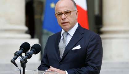 Menace terroriste: Cazeneuve à Lourdes et dans le Var ce weekend