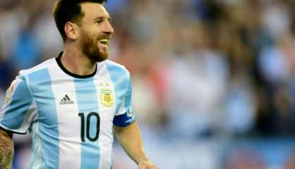 Après un faux-départ, Messi reste fidèle à la sélection argentine