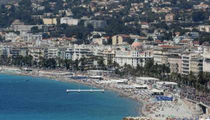 Nice interdit à son tour le burkini sur les plages