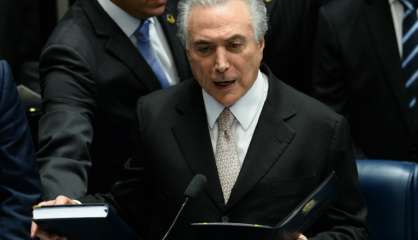 Le conservateur Temer gouvernera un Brésil en pleine tourmente