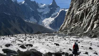 Mont-Blanc: la Mer de Glace fait peau neuve