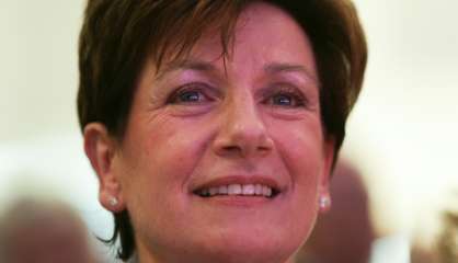 Royaume-Uni: Diane James remplace Nigel Farage à la tête du parti anti-immigration Ukip