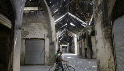 Défiguré par la guerre, le souk de Homs veut retrouver son charme