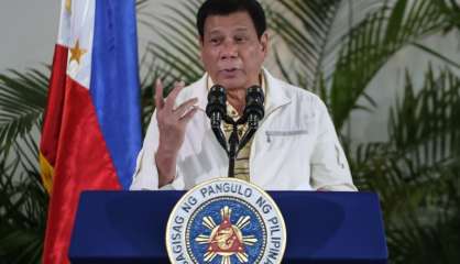 Le président philippin Duterte, coutumier des insultes