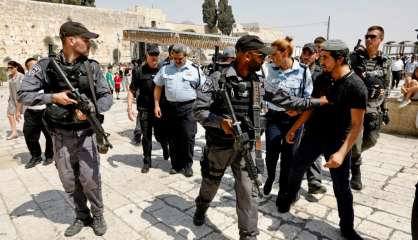 Affrontements entre Palestiniens et police israélienne sur l'esplanade des Mosquées