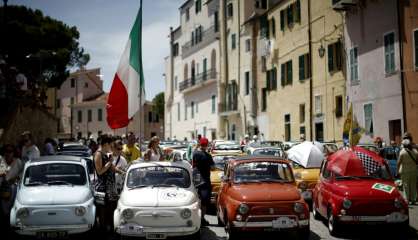 Plus de 1.200 Fiat 500 rassemblées pour les 60 ans de l'icône