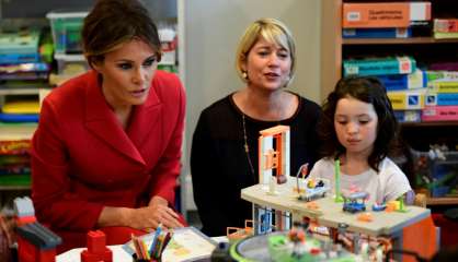 Melania Trump en visite dans un hôpital pour enfants parisien