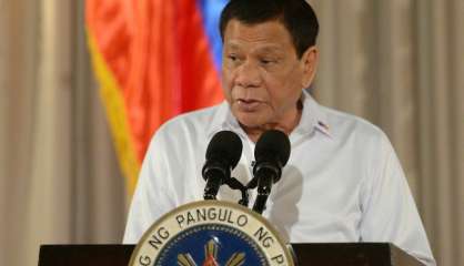 Philippines: Duterte veut cinq mois supplémentaires de loi martiale