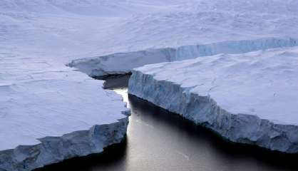 En Antarctique, formation d'un des plus gros icebergs jamais vus