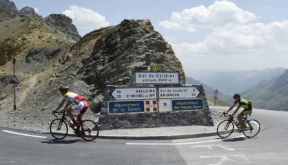 Tour de France: à l'attaque des cols de la Croix-de-Fer et du Galibier