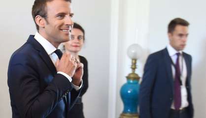 Les frais de maquillage de Macron confirmés par l'Elysée