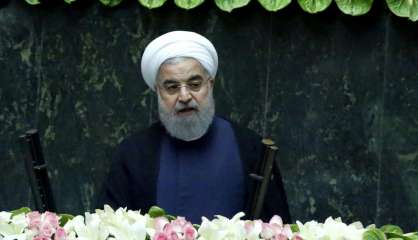 Iran: le président Rohani prête serment