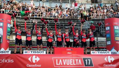 Tour d'Espagne: la victoire pour BMC et Dennis, Froome prend de précieuses secondes